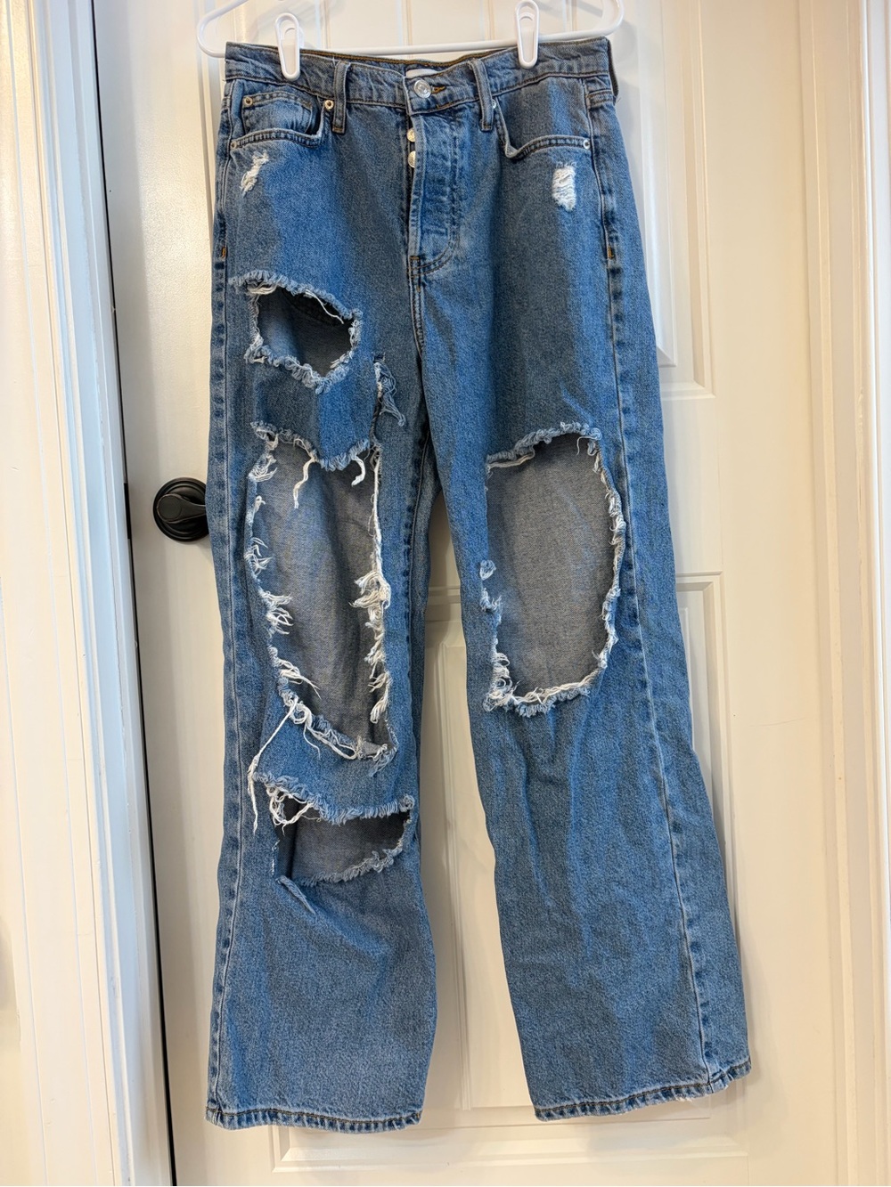 Forever 21 Ripped-up Distressed Jeans Size 28 Denim Cotton Medium Wash